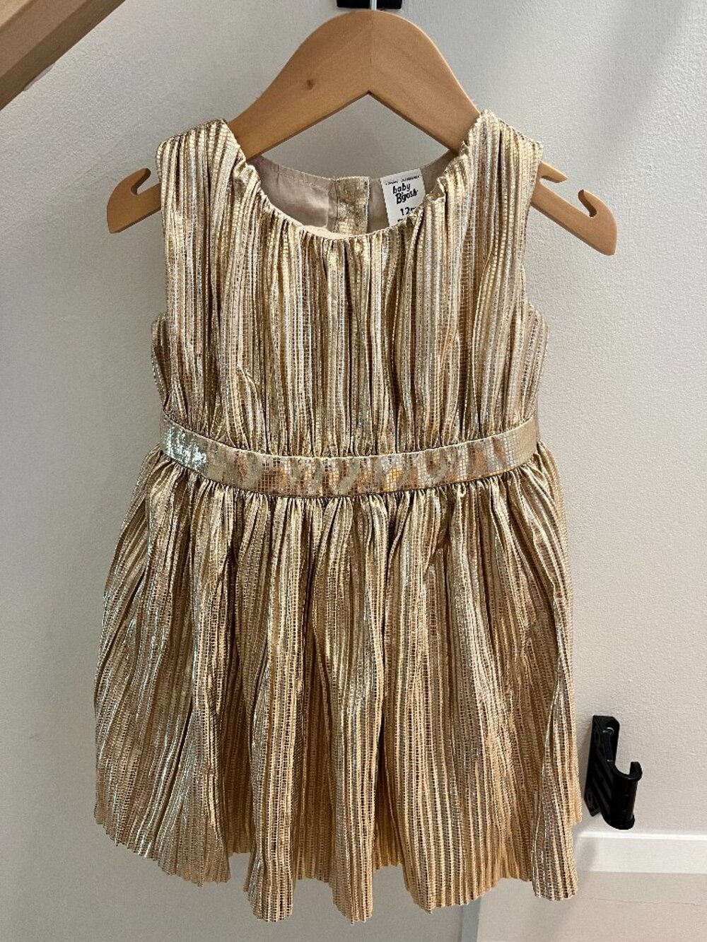 Holiday dress